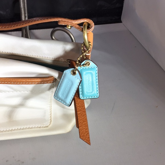 Much loved but so cute! - Picture 4 of 4